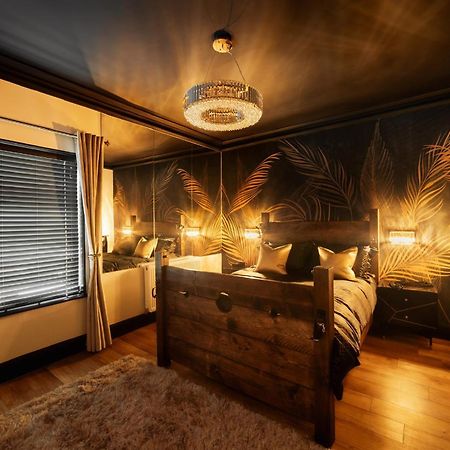Casa Amor - Kinky Adult Only Stoke-on-Trent ภายนอก รูปภาพ